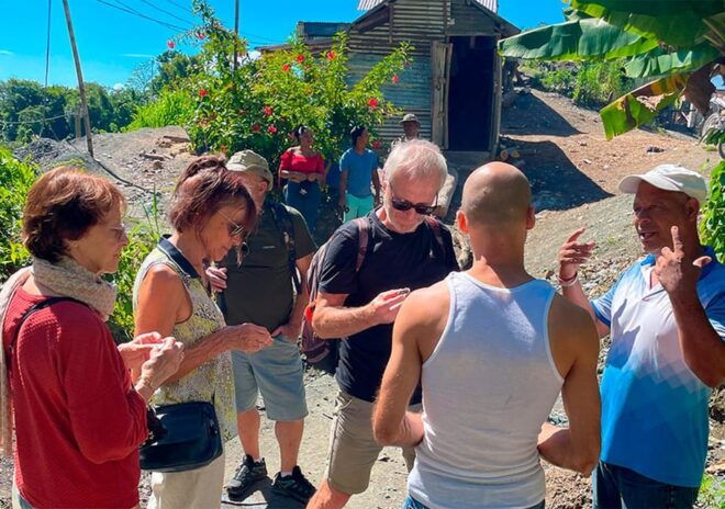 Larimar Mine and Playa Paraiso Beach Day Trip - Itinerary Highlights