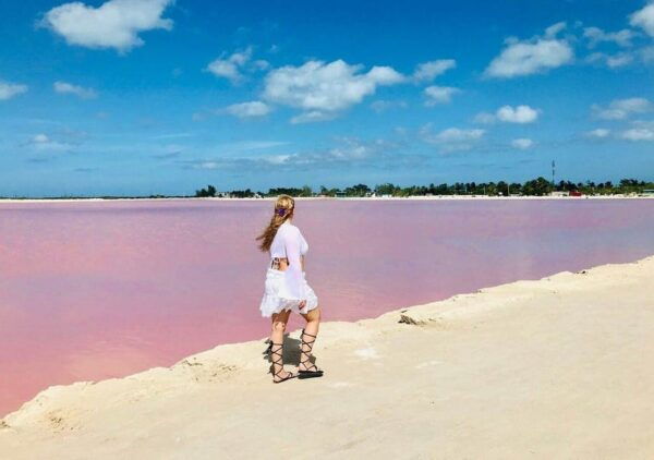 Las Coloradas: Pink Lake Tour and Boat Ride in Rio Lagartos - Pink Lagoons of Las Coloradas
