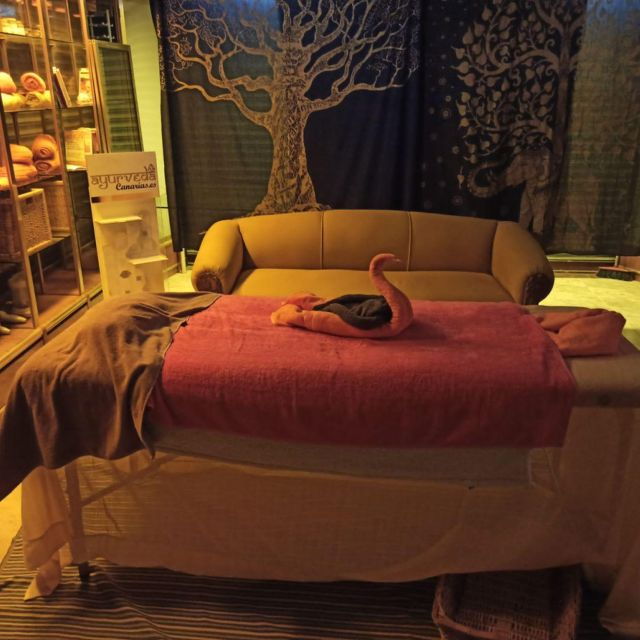 Las Palmas: Abhyanga Full Body Massage - Location and Highlights