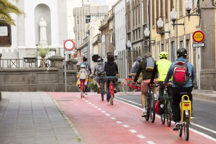 Las Palmas De Gran Canaria: Guided City Tour by Bike - Discovering the Charming Triana Neighborhood