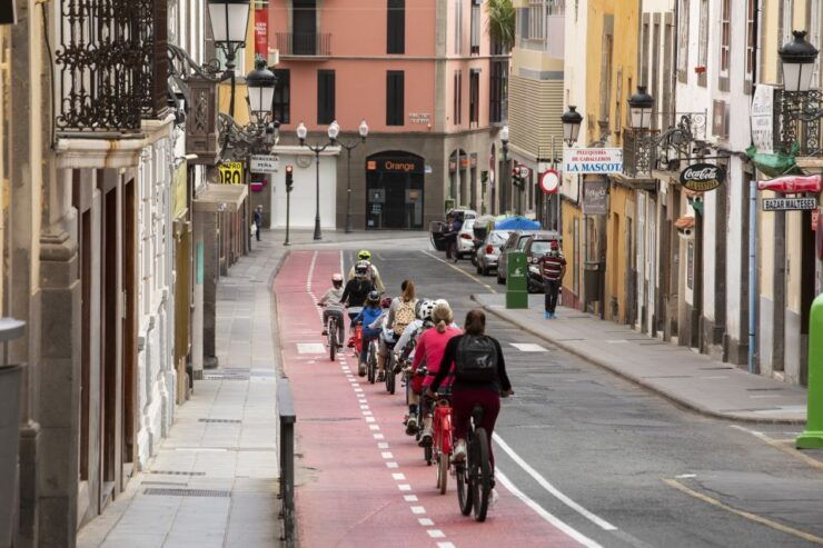 Las Palmas De Gran Canaria: Guided City Tour by Bike - Experience Highlights