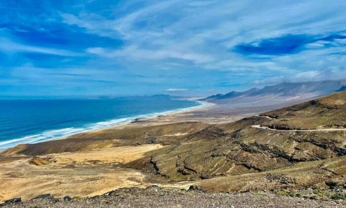 Las Palmas: Fuerteventura Cofete Beach and Desert Safari - Exploring Cofete Beach