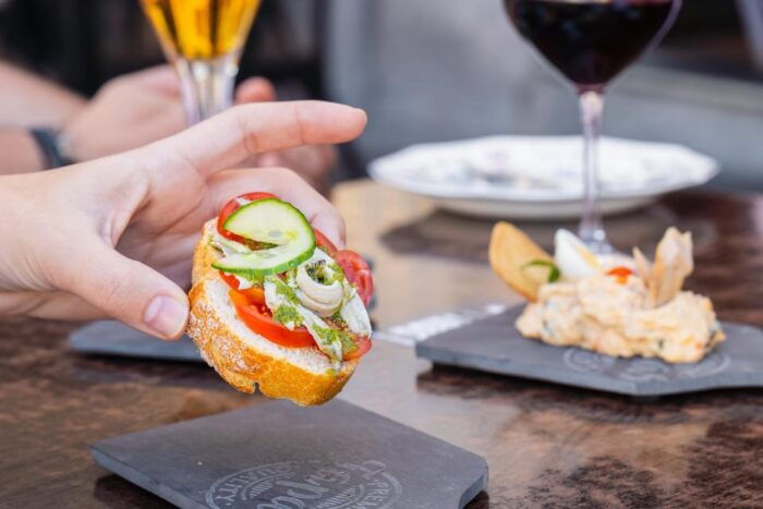 Las Palmas: Gourmet Tapas and Wine Tour in the Old Town - Frequently Asked Questions