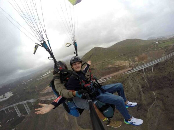 Las Palmas: Paragliding Tandem Flight With Instructor - Common Questions