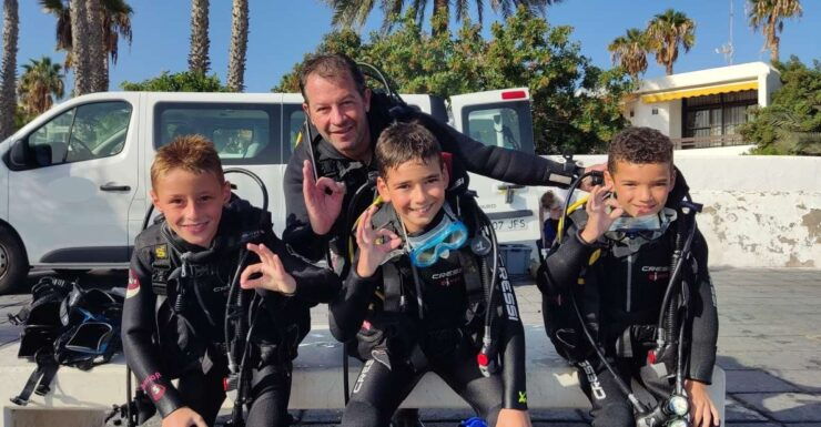 Las Palmas: Playa Chica Underwater World Scuba Diving Trip - Booking Details