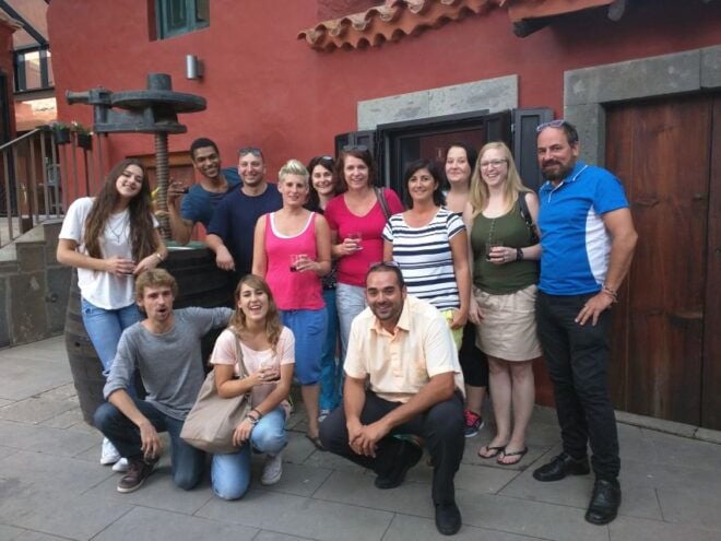 Las Palmas: Private Old City Guided Walking Tour With Tapas - Customer Reviews