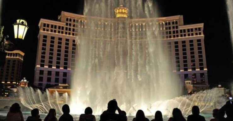Las Vegas: 7 Wonders Night Tour With Hotel Pickup - Good To Know
