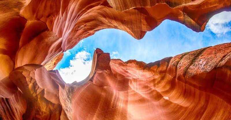 Las Vegas: Antelope Canyon Horseshoe Bend Tour & Lake Powell - Transportation and Group Size