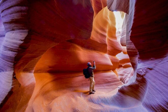 Las Vegas: Antelope Canyon & Horseshoe Bend Tour With Pickup - Itinerary and Activities
