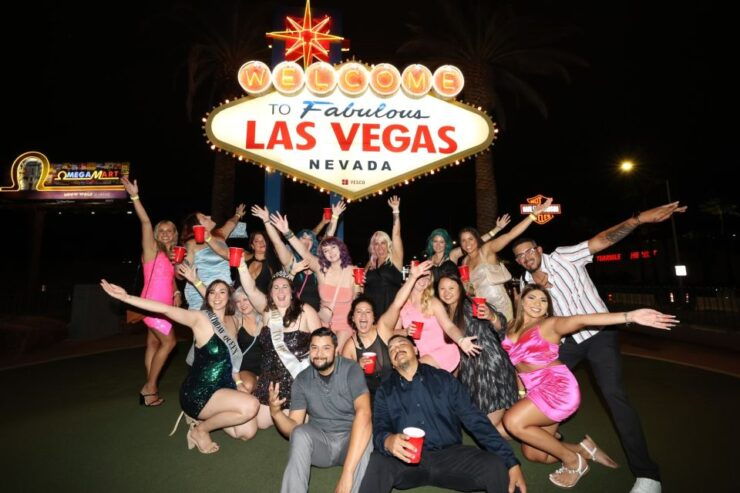 Las Vegas Club Crawl by Party Bus W/ Free Drinks - Experience