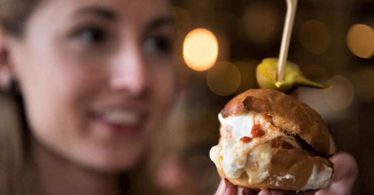 Las Vegas Downtown Walking Secret Food Tour - Experience Highlights