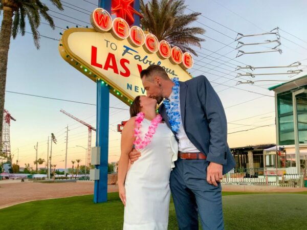 Las Vegas: Elvis Wedding With Las Vegas Sign Photos Included - Frequently Asked Questions