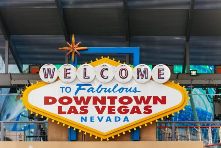 Las Vegas: Fremont Street Walking Tour - Tour Experience