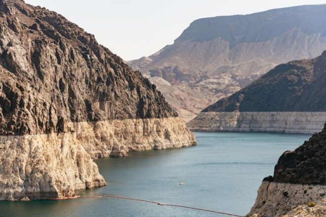 Las Vegas: Grand Canyon, Hoover Dam & Seven Magic Mountains - Captivating Seven Magic Mountains