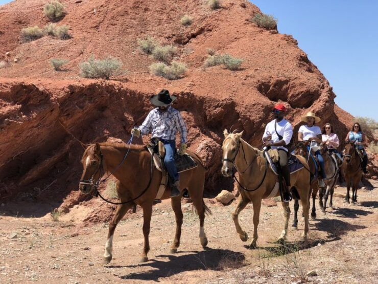 Las Vegas: Horseback Riding Tour - Experience the Cowboy Lifestyle