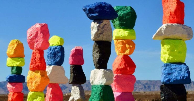 Las Vegas: Mojave Desert, 7 Magic Mountains, Vegas Sign Tour - Iconic Seven Magic Mountains Visit
