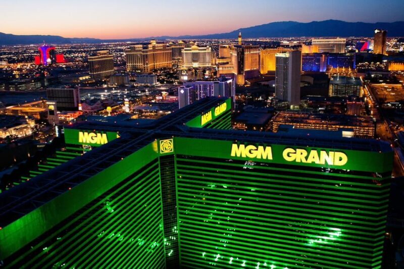 Las Vegas: Nighttime Helicopter Flight over the Strip - What to Expect on the Day