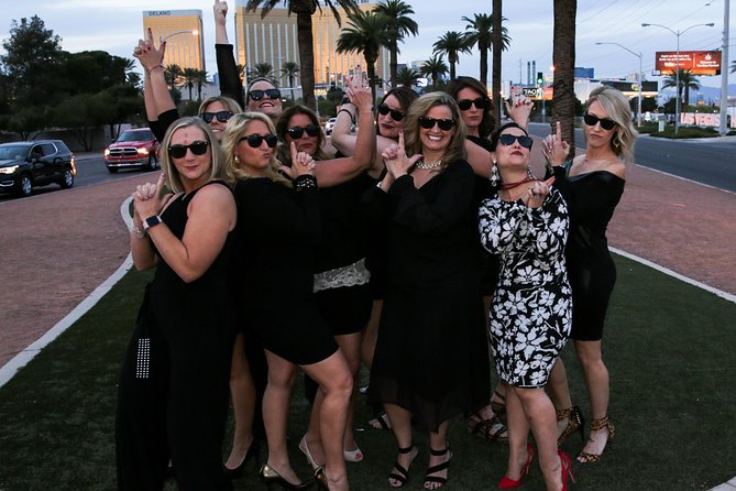 Las Vegas Photo Tour by Luxurious Vehicle - Videographer Services
