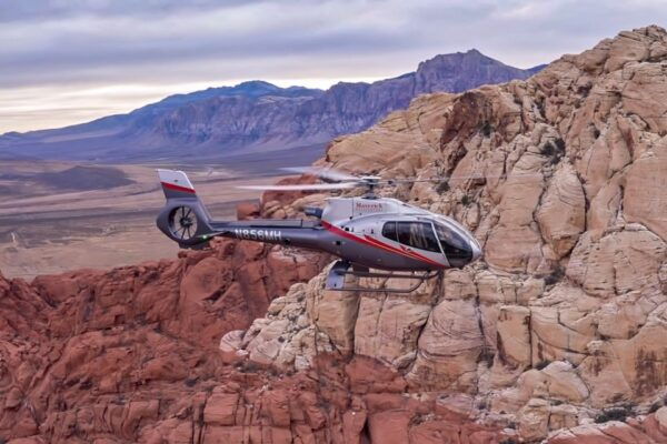 Las Vegas: Red Rock Canyon Helicopter Landing Tour - Live Tour Guide and Language Availability