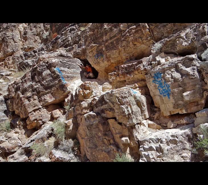 Las Vegas Red Rock Canyon Hiking Adventure & Secret Cave - Good To Know