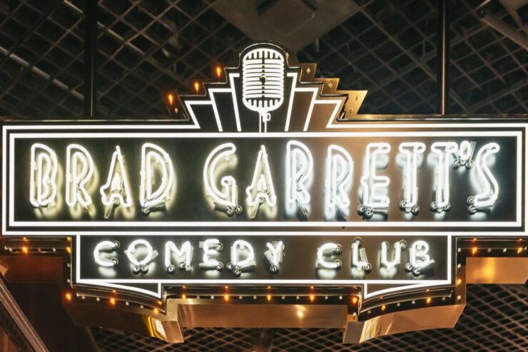 Las Vegas Strip: Brad Garrett's Comedy Club at MGM Grand - Experience