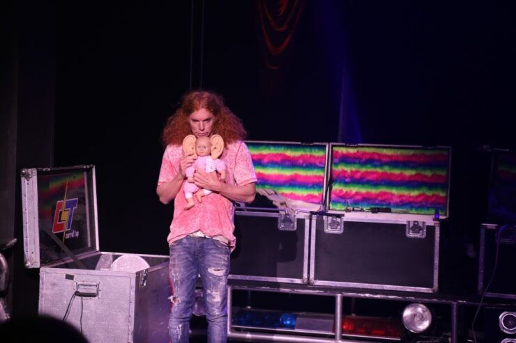 Las Vegas Strip: Carrot Top at Luxor Hotel & Casino - Experience