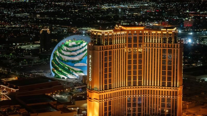 Las Vegas Strip Highlights Helicopter Flight Experience - Choosing between flight-only and hotel transfer