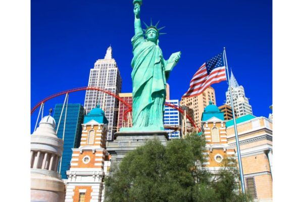 Las Vegas Strip: Self-Guided Walking Audio Tour - The Sum Up