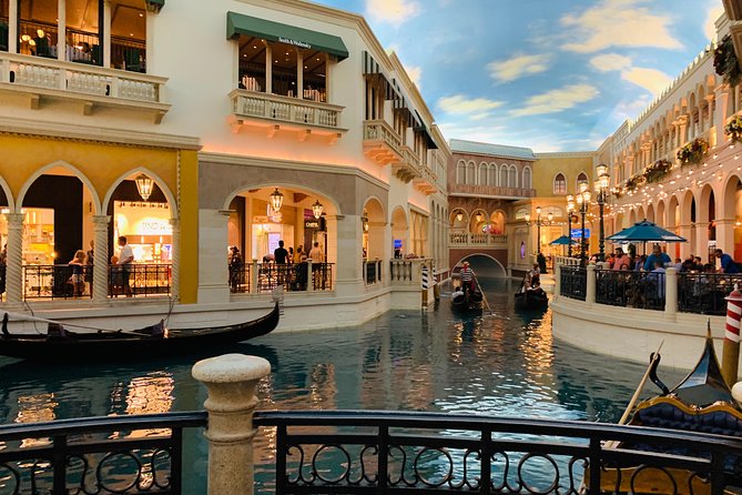 Las Vegas Tour - Tour Overview