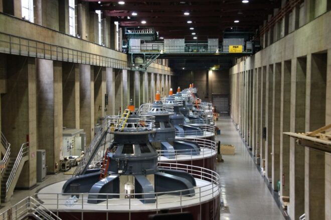 Las Vegas VIP Hoover Dam Tour + Guided Off-Road Adventure - VIP Hoover Dam Tour