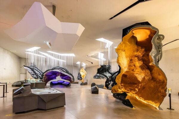 Lascaux IV: Full Replica Cave Experience Ticket - Tips for a Great Visit