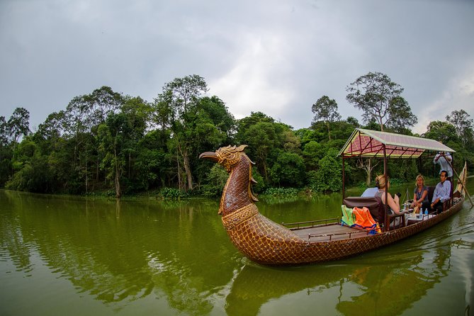 Late Afternoon Angkor Gondola Tour With Champagne and Canapés - Customer Responsibilities