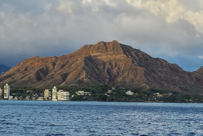 Late Breakfast Cruise in Honolulu - Potential Dolphin Encounters