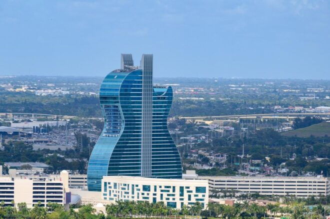Lauderdale: Private Helicopter-Hard Rock Guitar-Miami Beach - Mansions and Gardens From Above