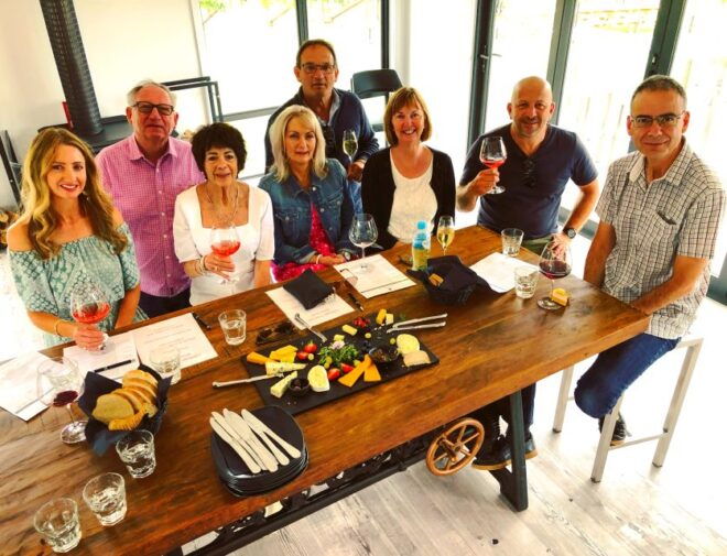 Launceston: Tamar Valley Wine Tour With Lunch - Lunch and Dining Experience