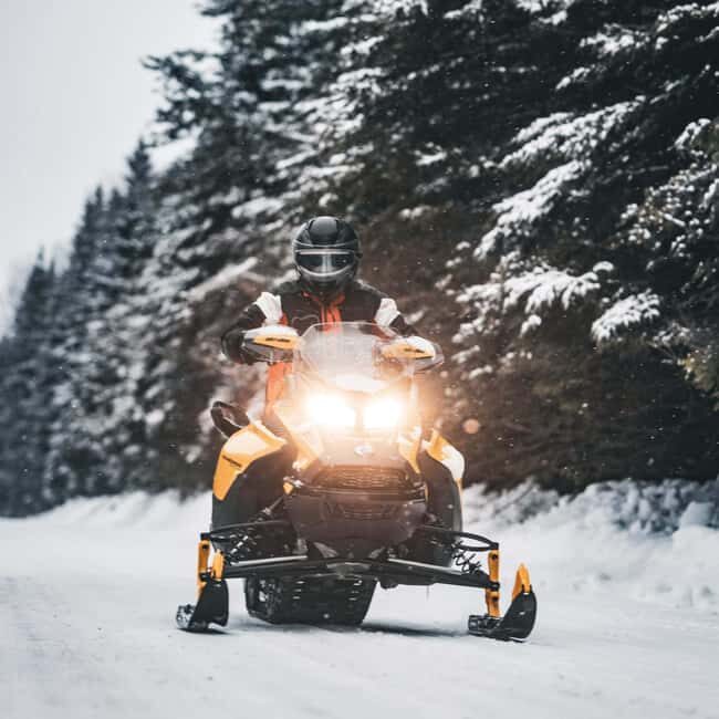 Laurentians: Snowmobile Guided Tour - FAQ