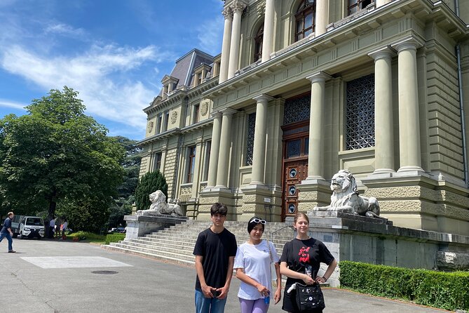 Lausanne (City Center) Scavenger Hunt and Sights Self-Guided Tour - Common Questions
