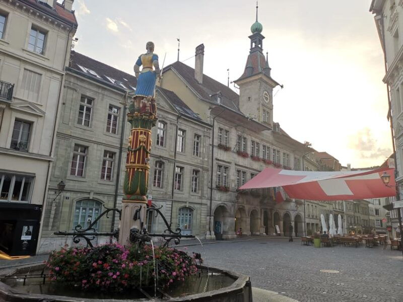 Lausanne: Old Town Guided Walking Tour - Itinerary Highlights