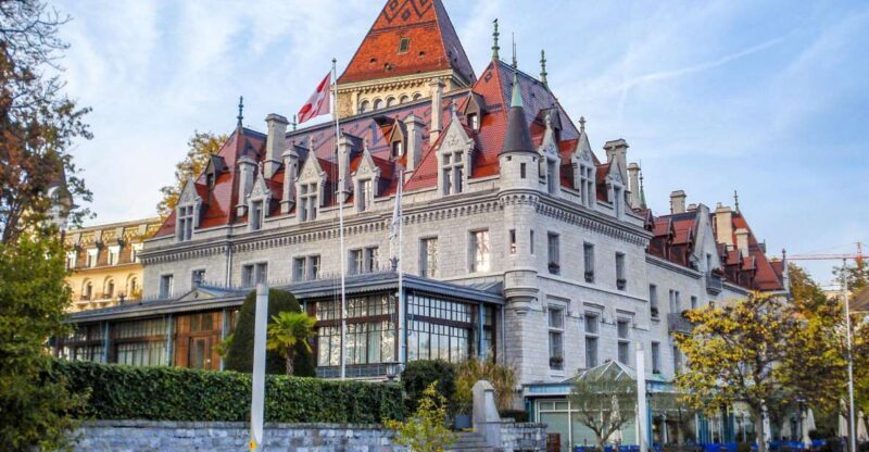 Lausanne: Private Exclusive History Tour with a Local - Good To Know