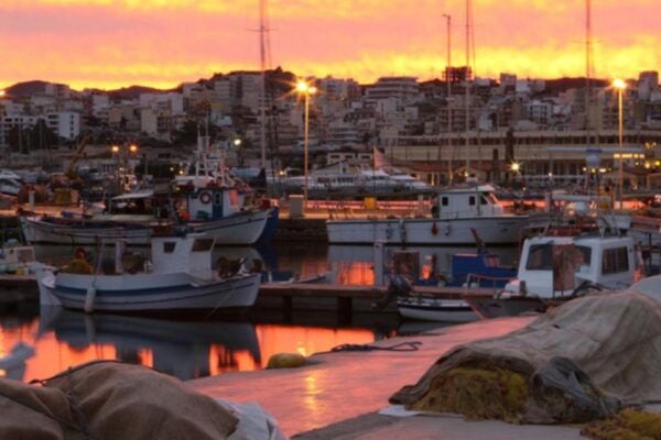 Lavrio Port to Athens Airport: Easy and Economy Transfer - Features and Vehicles