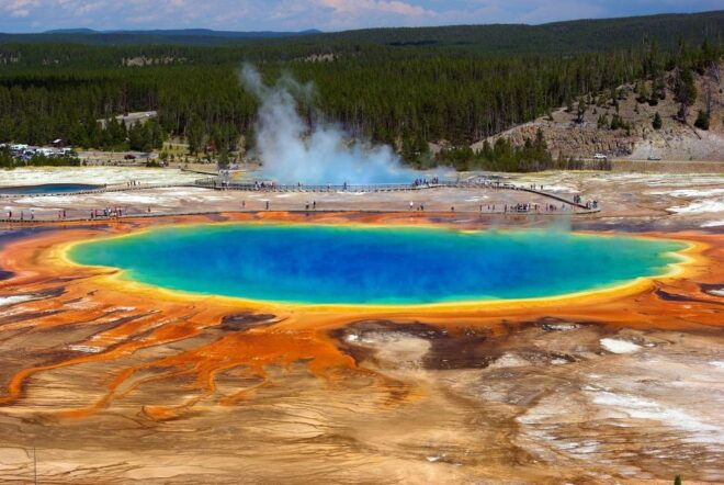 LAX 6-day Tour Unique Yellowstone National Park Experience - Transportation and Accommodations