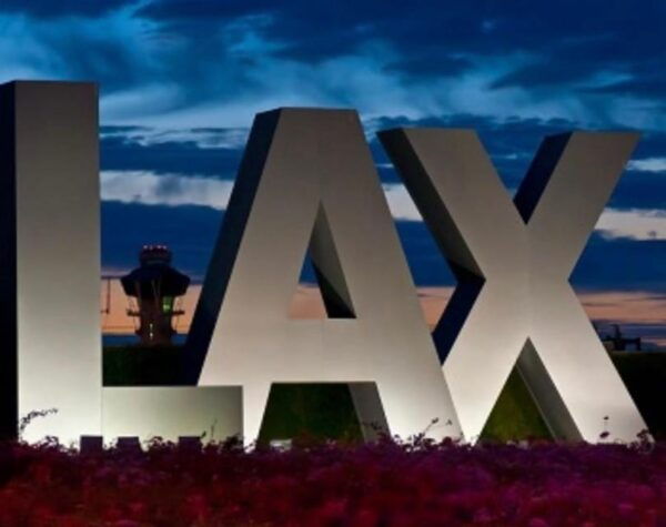 Lax, John Wayne: Los Angeles,Oc Luxurious Rides & Transfers - Booking and Availability