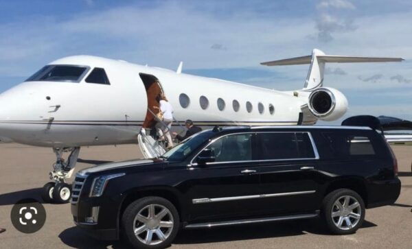 Lax, John Wayne: Los Angeles,Oc Luxurious Rides & Transfers - Travel Plans and Duration