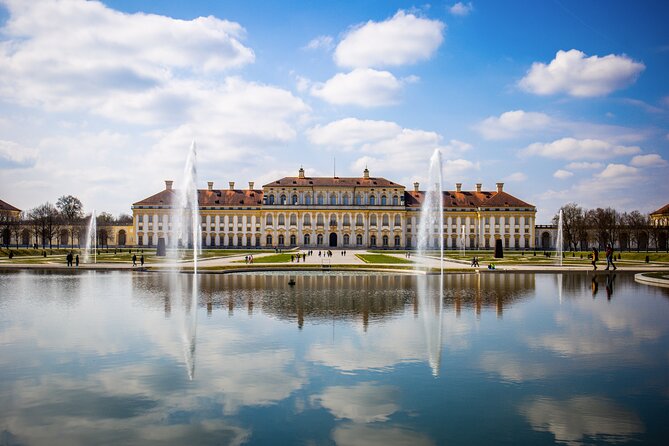 Layover in Munich a Private Tour With a Local: Best Highlights of Munich - Benefits of a Private Tour With a Local Guide