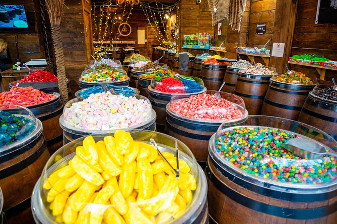 Layover in Paris a Private Tour With a Local: Best Highlights of Paris - Take a Cruise Along the Seine River