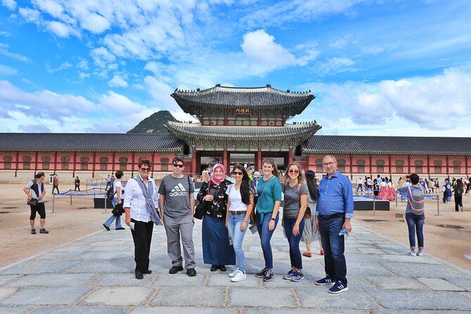 Layover Tour From Incheon Airport to Seoul With a Tour Specialist - Pickup and Drop-off