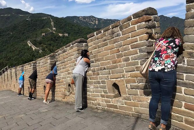 Layover Tour Roundtrip From Beijing Airport to the Great Wall of Mutianyu - Inclusions and Meeting Point