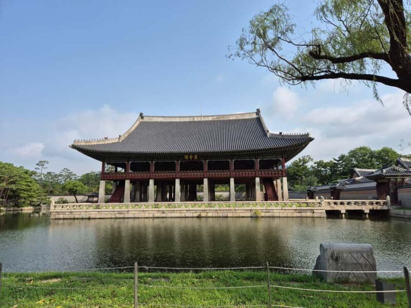 Layover tour to Seoul Gyeongbokgung Palace and key places - Exploring Seoul in a Short Time