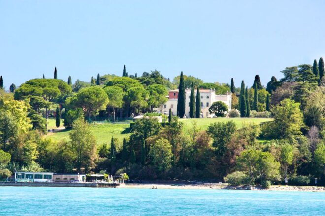 Lazise: Guided Wine Tour With Lake Views at a Historic Villa - Accessibility Information