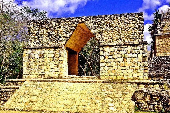 LDS Tour to Ek Balam Cenote - Ek Balam Ruins and the Book of Mormon